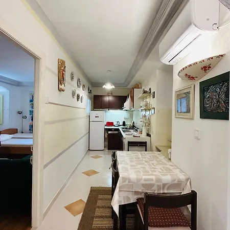 Apartment Divina