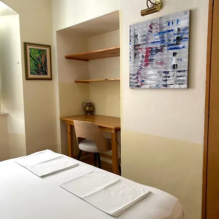 Divina Apartment *