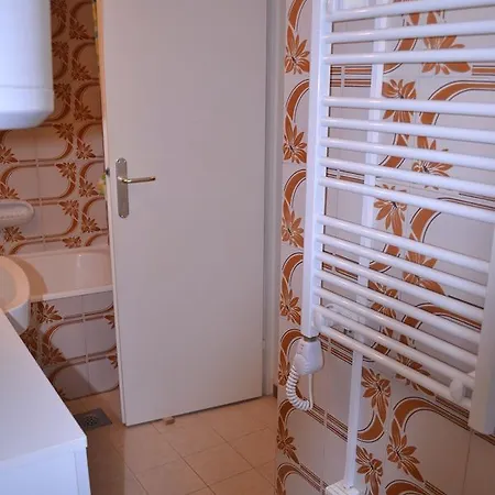 Divina Apartment *